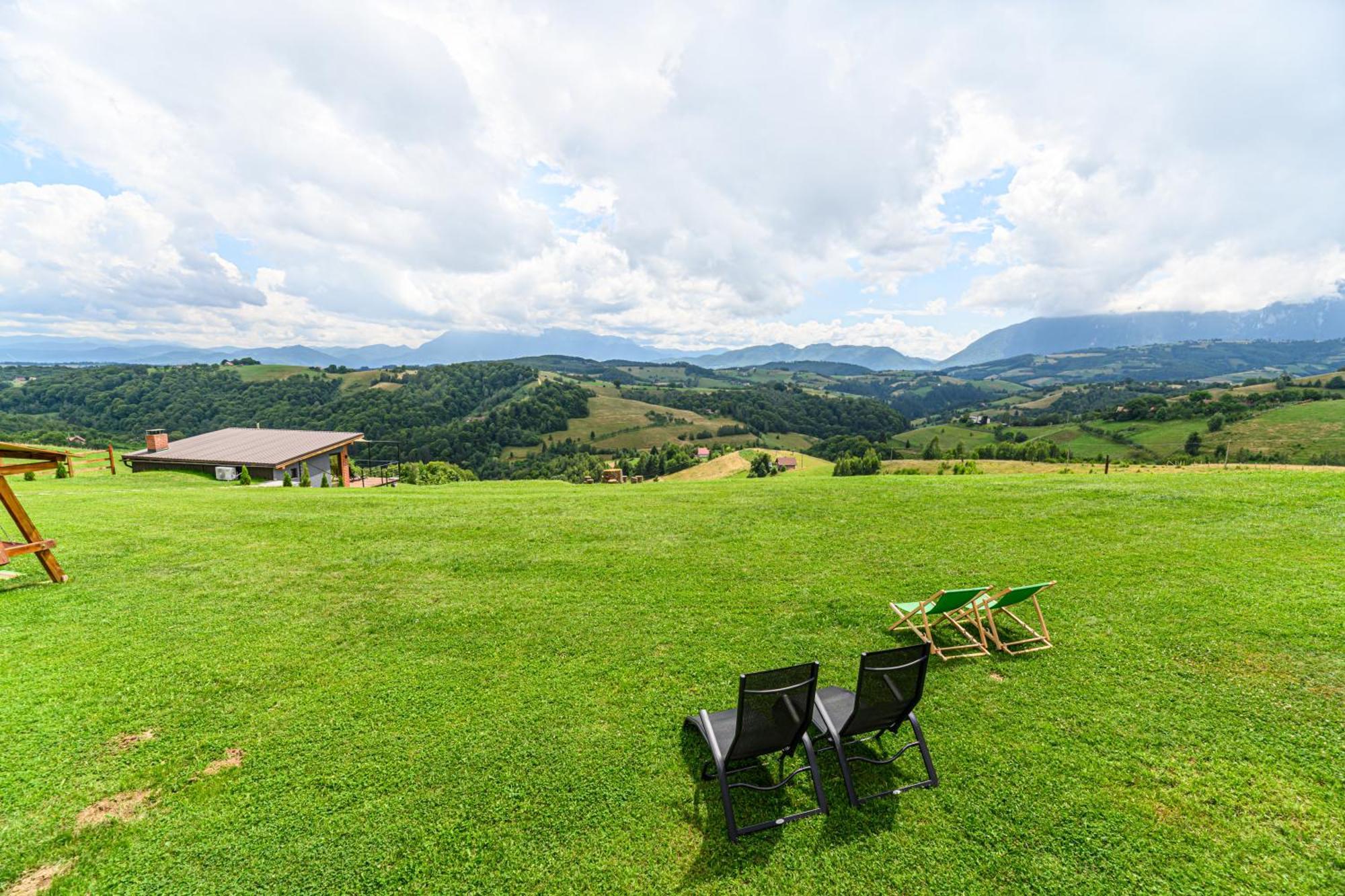 Green Hill Panoramic Poiana Marului  Exterior photo